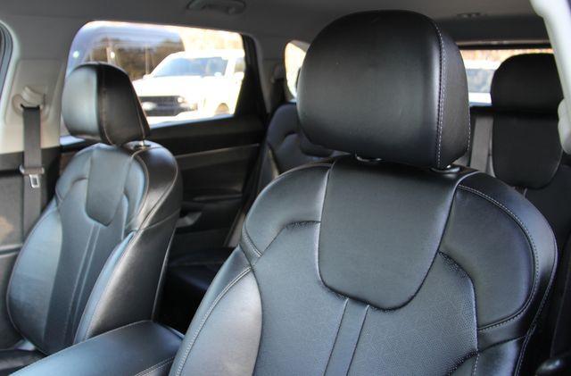 used 2022 Kia Sorento car, priced at $23,990