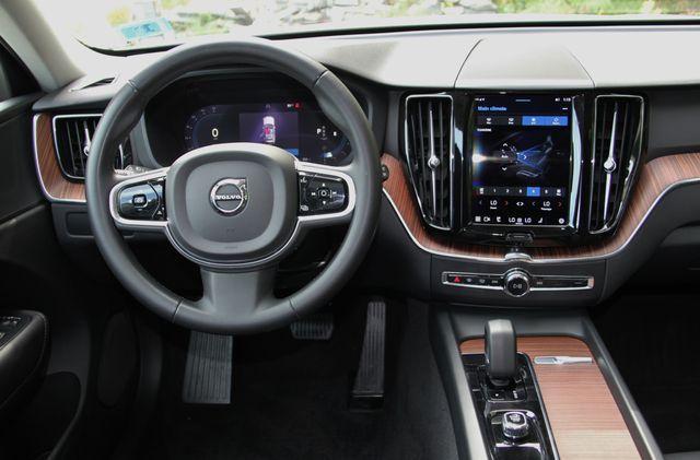 used 2023 Volvo XC60 car, priced at $31,591