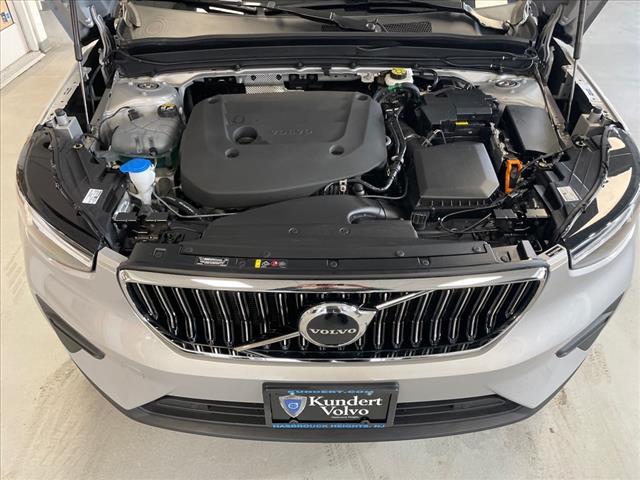 used 2025 Volvo XC40 car, priced at $28,995