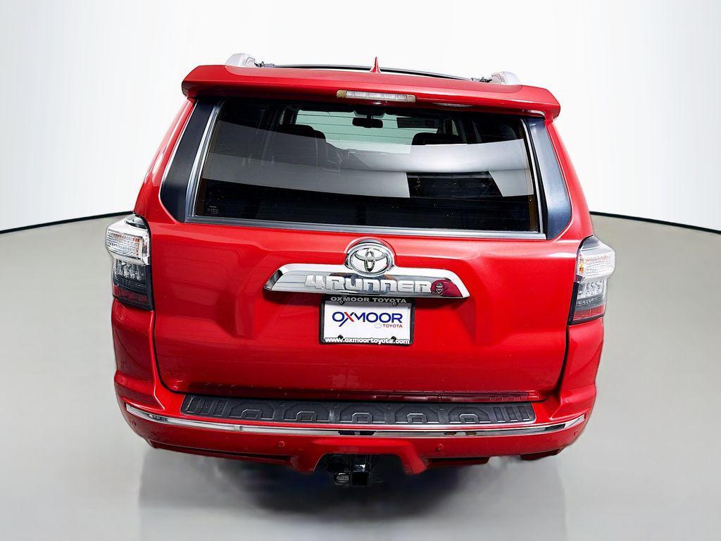 2018 Barcelona Red Metallic Toyota 4Runner