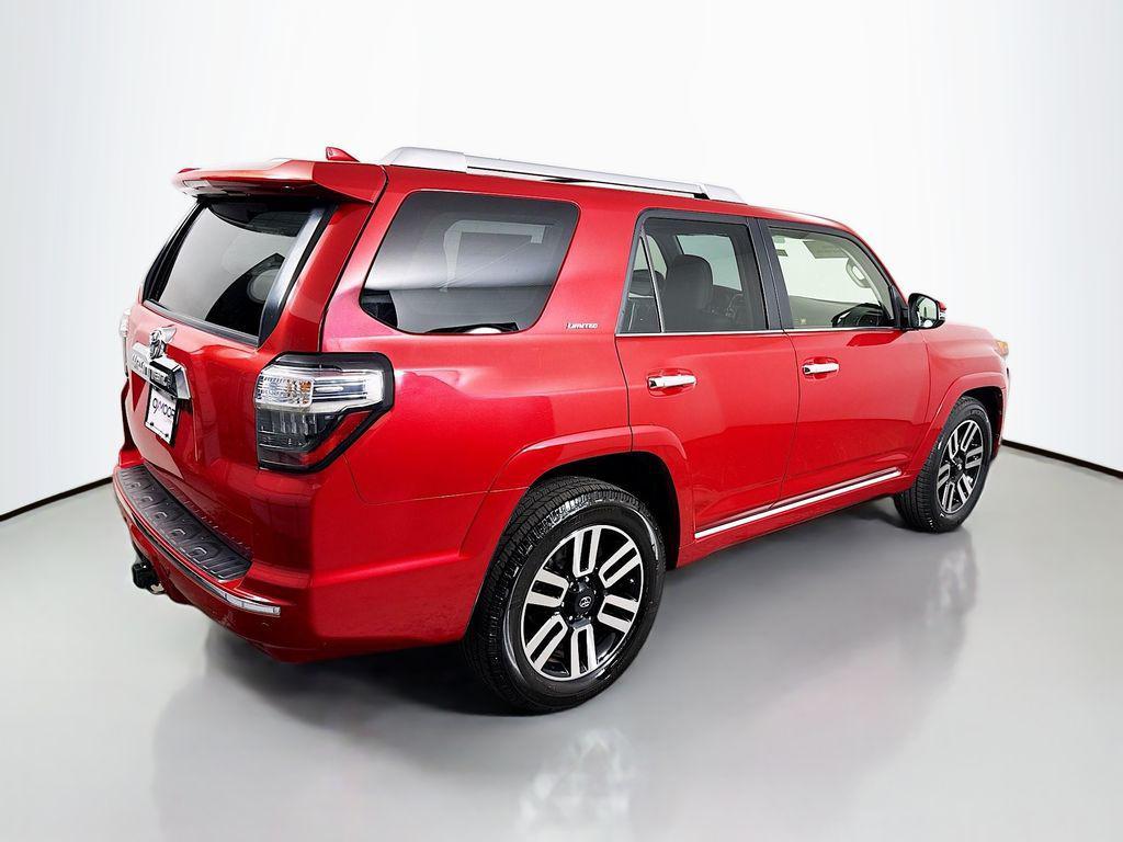 2018 Barcelona Red Metallic Toyota 4Runner