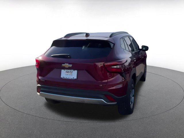 used 2025 Chevrolet Trax car, priced at $19,304