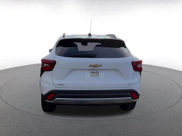 used 2025 Chevrolet Trax car, priced at $19,413