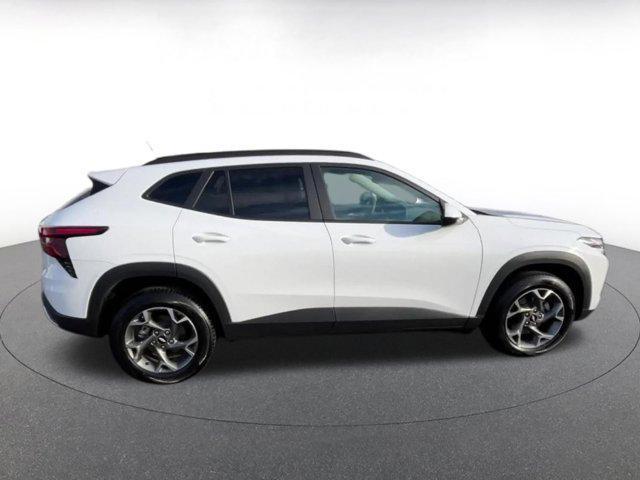 used 2025 Chevrolet Trax car, priced at $19,413