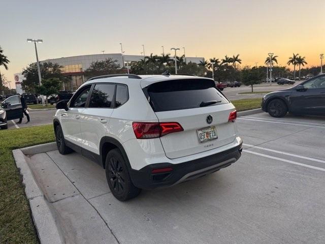 used 2022 Volkswagen Taos car