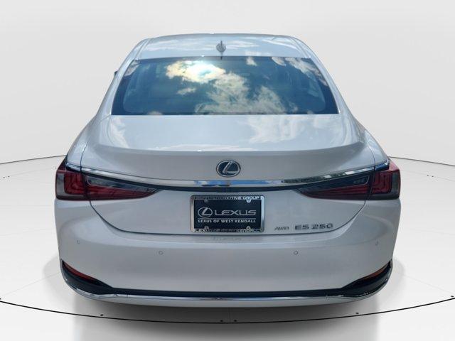 used 2024 Lexus ES 300h car, priced at $39,989