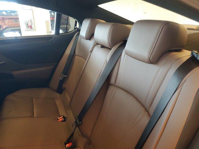 used 2025 Lexus ES 350 car, priced at $53,890