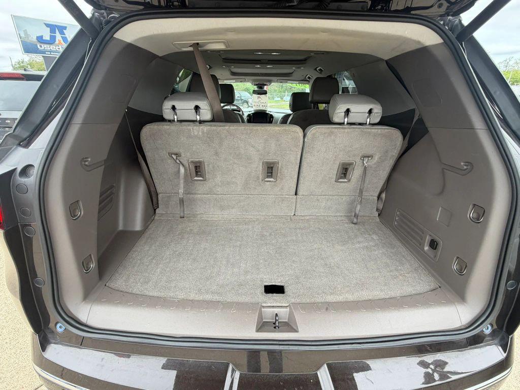 used 2019 Chevrolet Traverse car, priced at $19,990