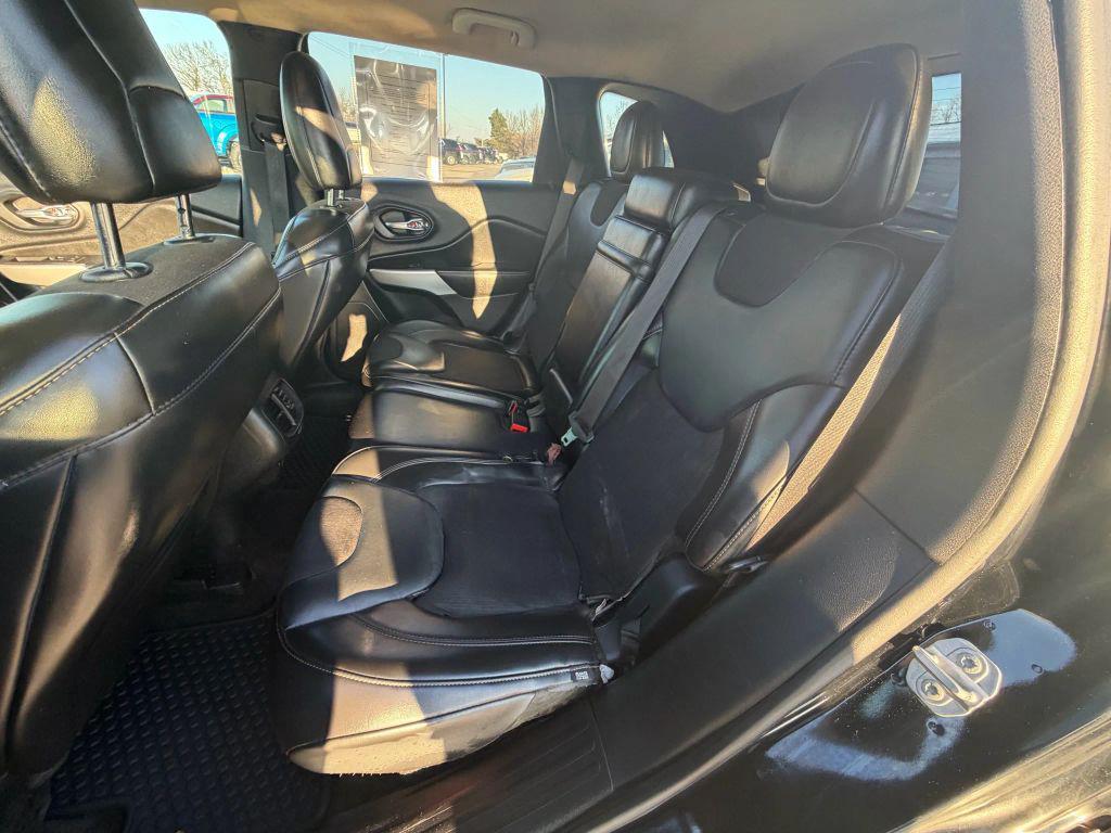 used 2018 Jeep Cherokee car, priced at $10,990