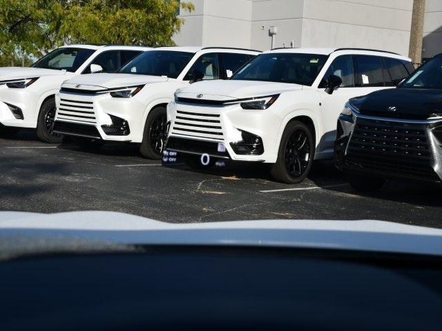 used 2025 Acura Integra car, priced at $32,000