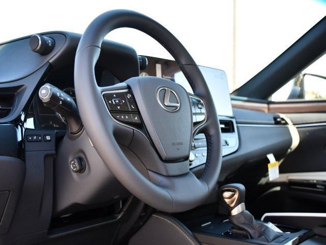 new 2025 Lexus ES 350 car, priced at $47,562