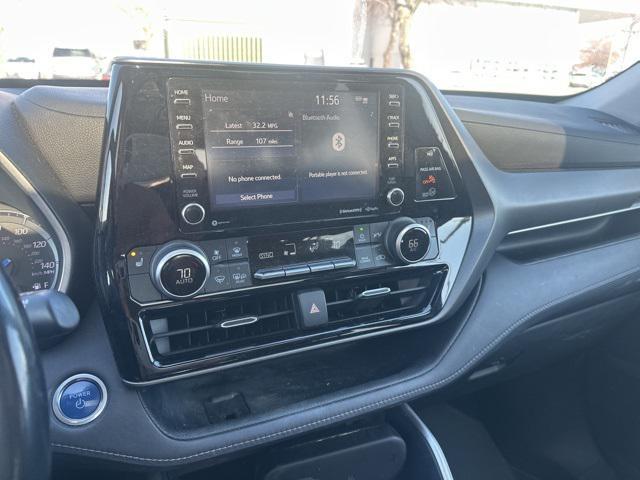 used 2020 Toyota Highlander Hybrid car, priced at $31,000