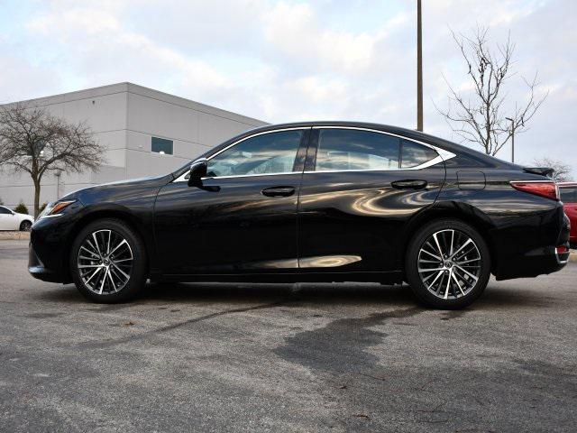 used 2025 Lexus ES 300h car, priced at $44,000
