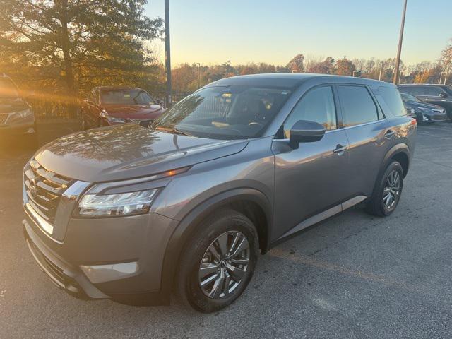 used 2022 Nissan Pathfinder car, priced at $23,000