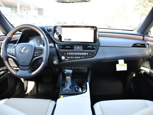 new 2025 Lexus ES 350 car, priced at $53,661