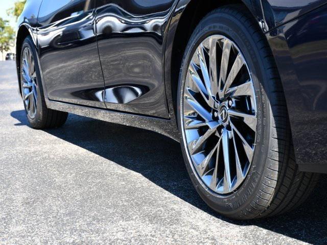 new 2025 Lexus ES 350 car, priced at $53,661