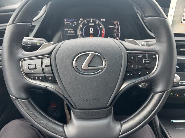 used 2025 Lexus ES 350 car, priced at $44,000