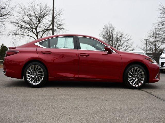 used 2025 Lexus ES 300h car, priced at $50,000