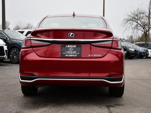 used 2025 Lexus ES 300h car, priced at $50,000