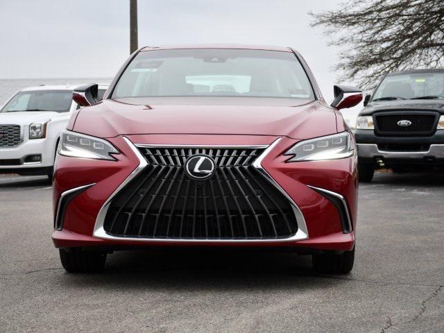 used 2025 Lexus ES 300h car, priced at $50,000
