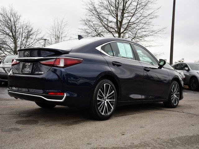 used 2025 Lexus ES 300h car, priced at $45,000