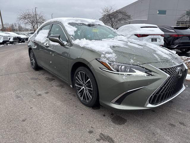 used 2025 Lexus ES 350 car, priced at $43,000