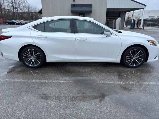 used 2023 Lexus ES 300h car, priced at $41,000