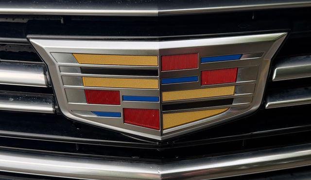 used 2019 Cadillac XT5 car, priced at $22,500