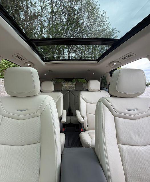 used 2024 Cadillac XT6 car, priced at $34,000