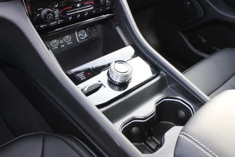 new 2025 Jeep Grand Cherokee car, priced at $42,920