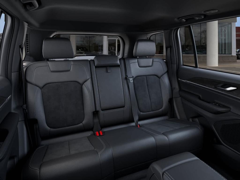 new 2026 Jeep Grand Cherokee car, priced at $41,105
