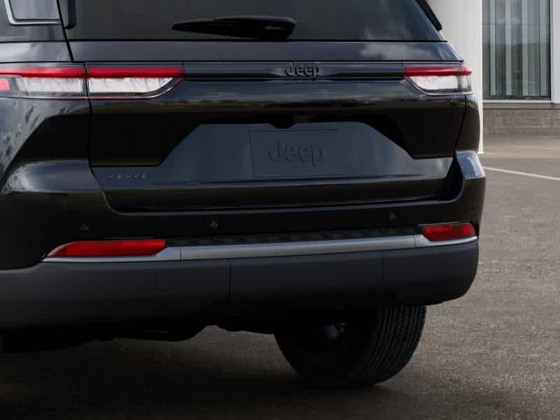 new 2026 Jeep Grand Cherokee car, priced at $41,105