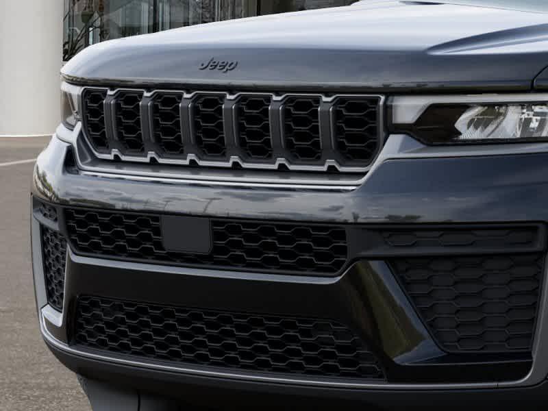 new 2026 Jeep Grand Cherokee car, priced at $41,105