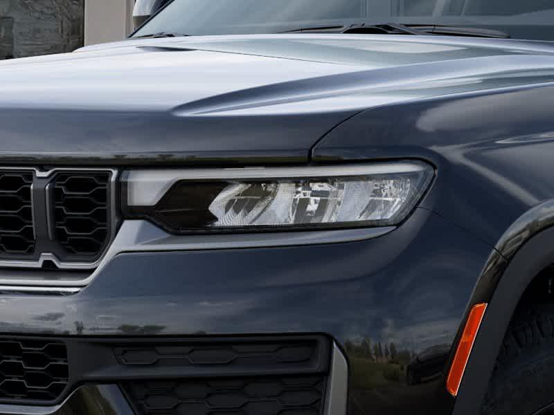 new 2026 Jeep Grand Cherokee car, priced at $41,105