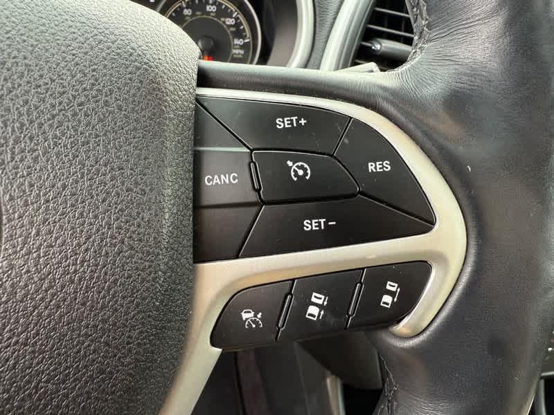 used 2018 Jeep Cherokee car, priced at $17,485