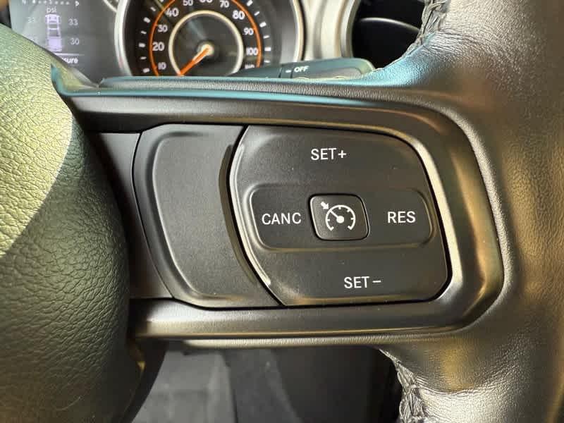 used 2022 Jeep Gladiator car, priced at $31,485