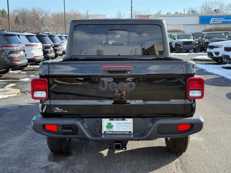 used 2022 Jeep Gladiator car, priced at $31,485