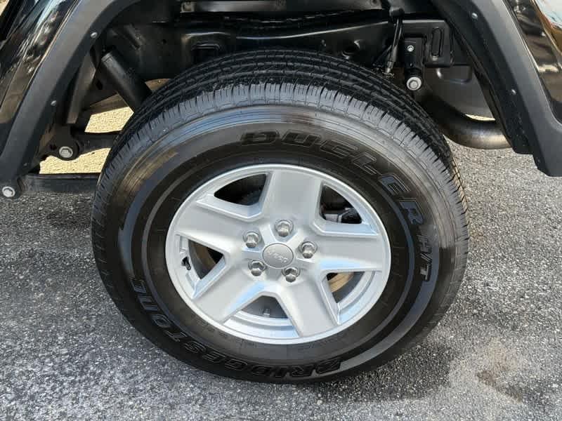 used 2022 Jeep Gladiator car, priced at $31,485