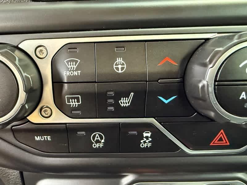 used 2022 Jeep Gladiator car, priced at $31,485