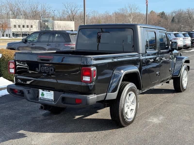 used 2022 Jeep Gladiator car, priced at $31,485