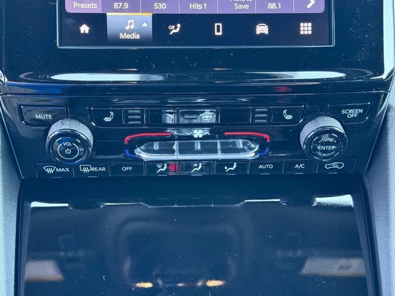 new 2025 Jeep Grand Cherokee L car, priced at $43,275