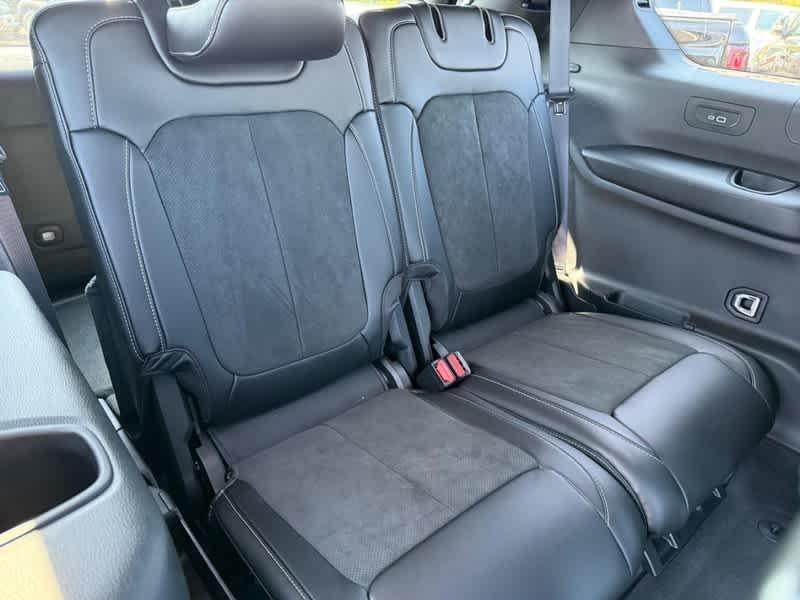 new 2025 Jeep Grand Cherokee L car, priced at $43,275