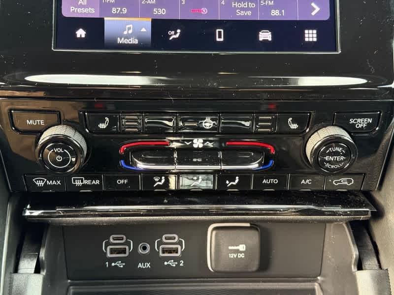 new 2025 Jeep Grand Cherokee car, priced at $42,943