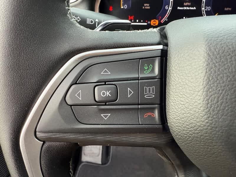 new 2025 Jeep Grand Cherokee car, priced at $42,943