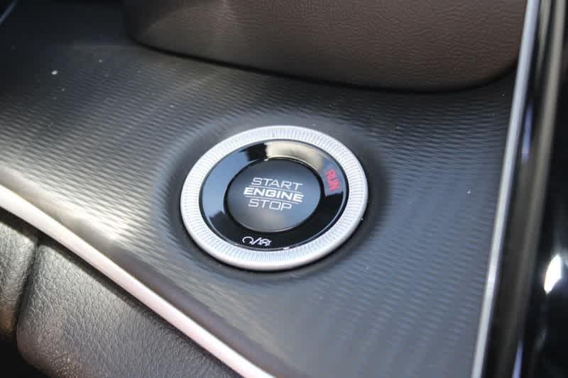 new 2025 Jeep Grand Cherokee car, priced at $40,614