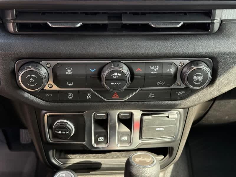 new 2026 Jeep Wrangler car, priced at $41,665