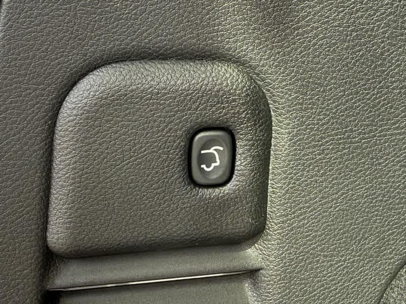 used 2015 Jeep Grand Cherokee car, priced at $11,485