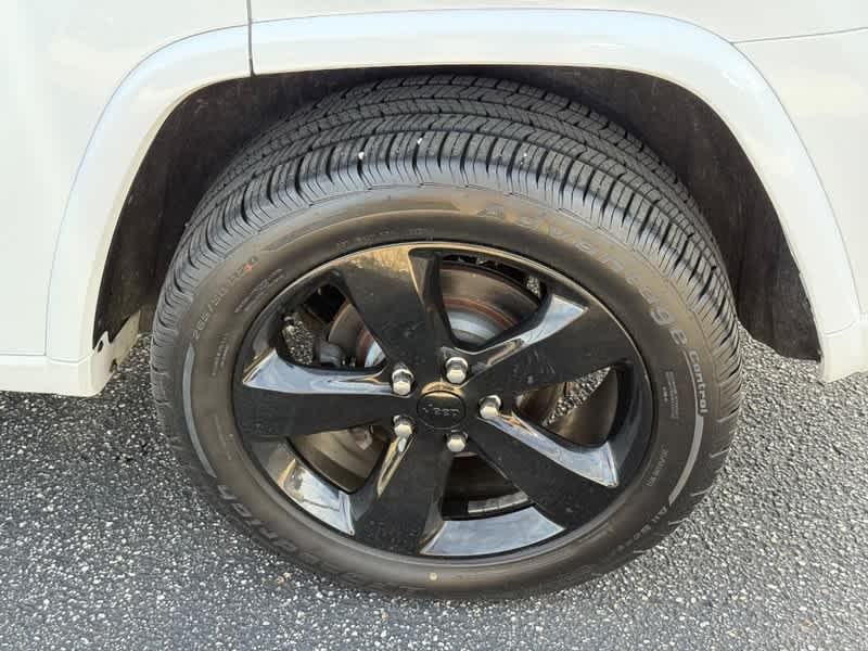 used 2015 Jeep Grand Cherokee car, priced at $11,485