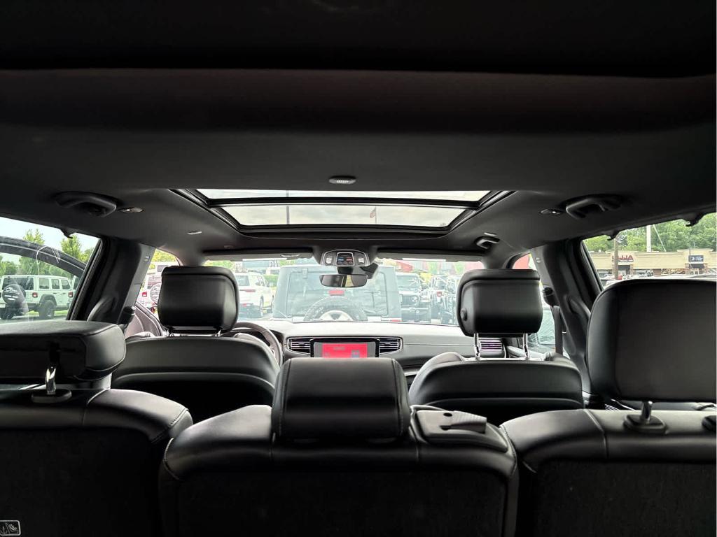 used 2023 Jeep Wagoneer car, priced at $46,237