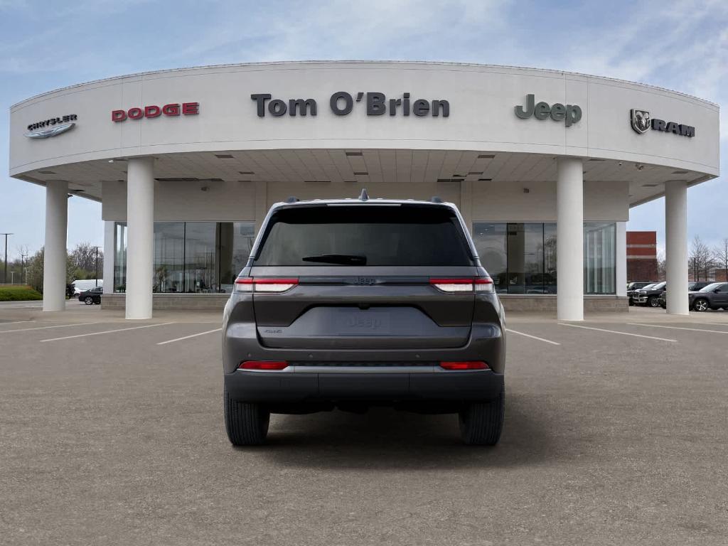 new 2026 Jeep Grand Cherokee car, priced at $41,105